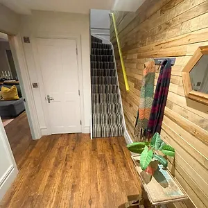 Holiday home Stunning Seaside 2-bedroom Townhouse With Patio, Sleeps 6, Brighton