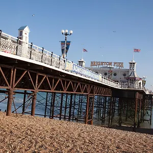 Holiday home Sunny Queens Park - Garden & Private Parking, Brighton